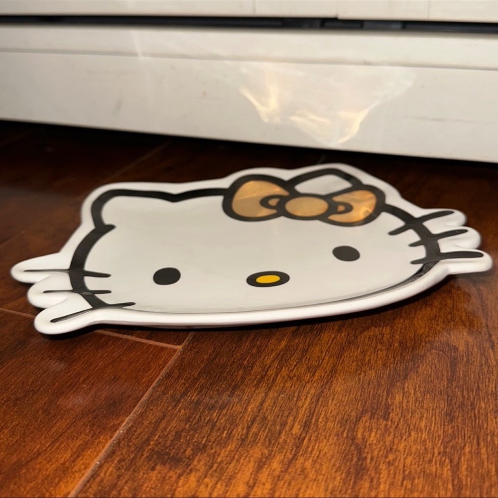 Hello Kitty Ceramic Plate - Picture 3 of 3